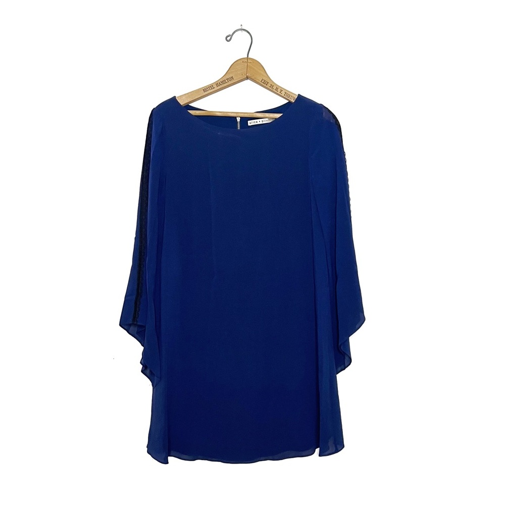 Alice + Olivia | Blue Bell Sleeve Dress